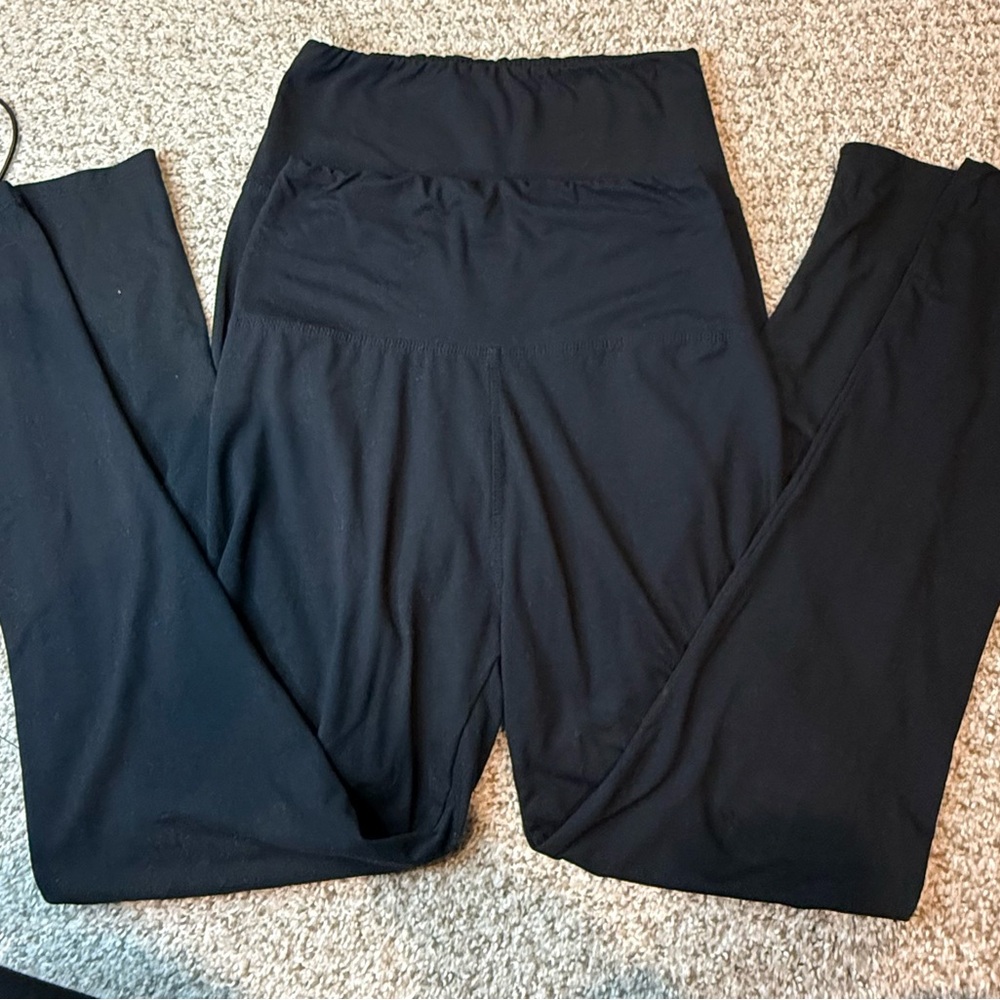 Black High-Waisted Leggings